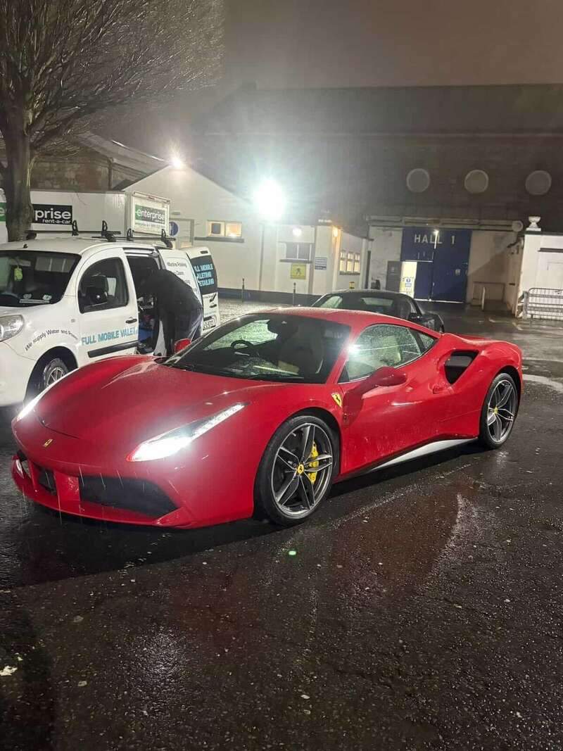 Ferrari 488